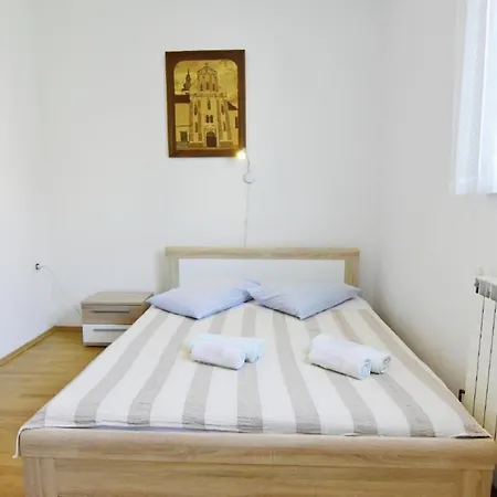 Klimatisierte In Valica Mit Grossem Garten *