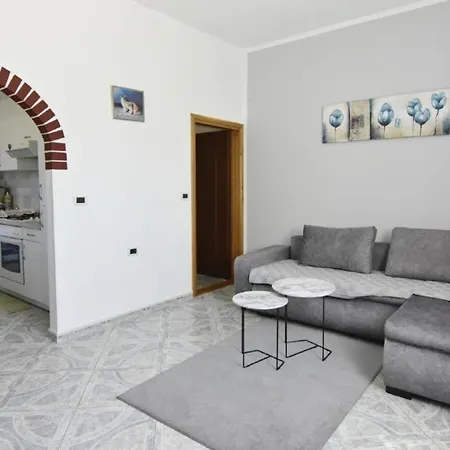 Appartement Klimatisierte In Valica Mit Grossem Garten *